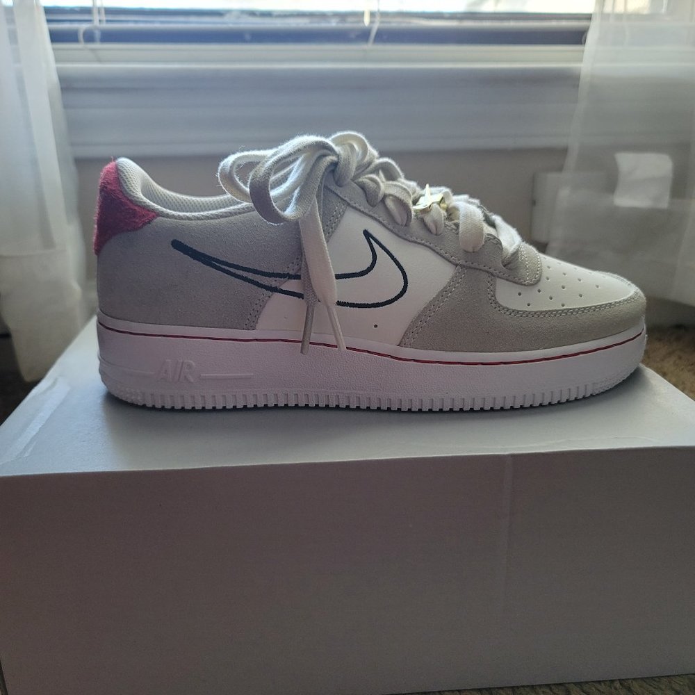 Nike Air Force 1